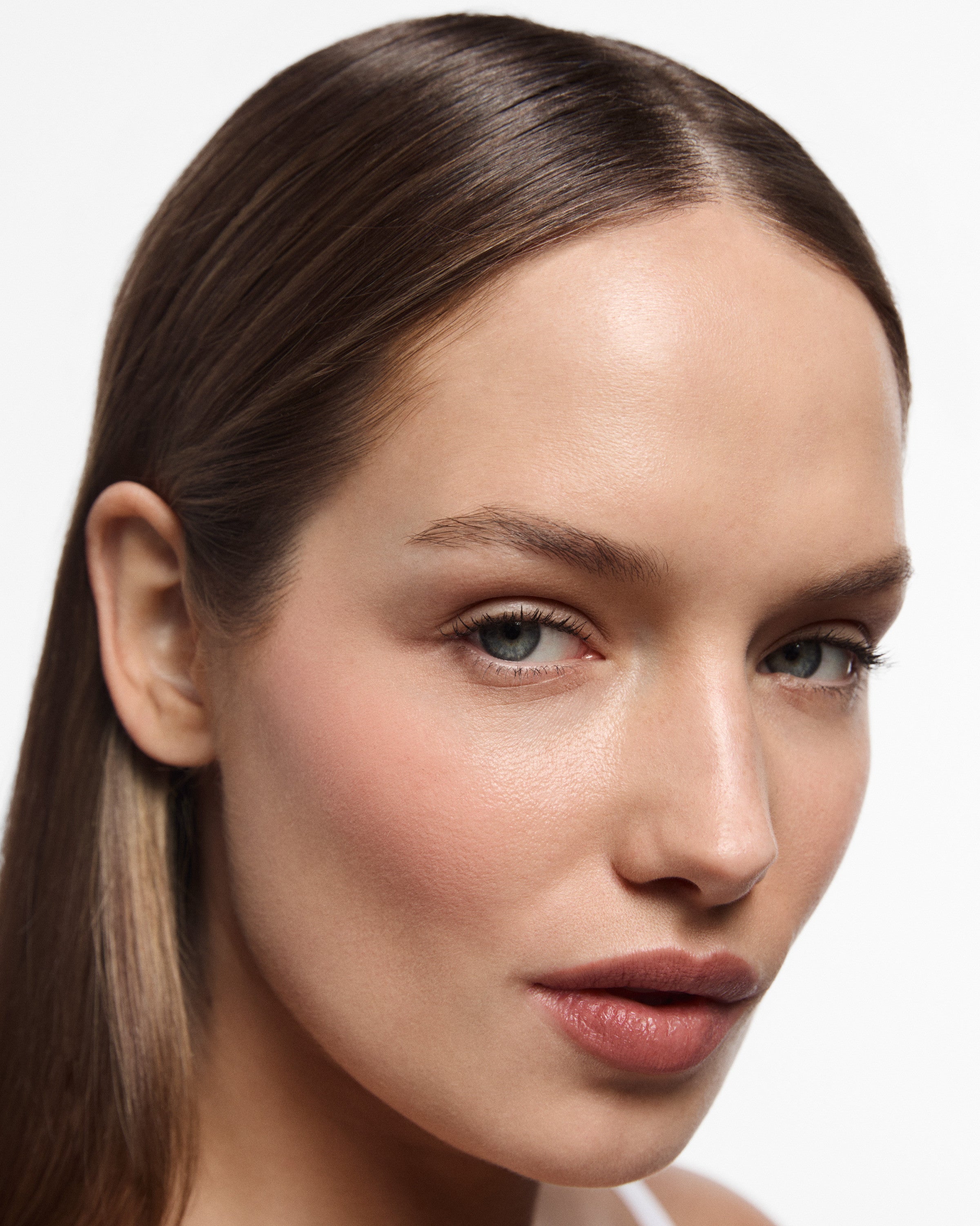 INGLOT ტუჩსაცხი Kiss Catcher