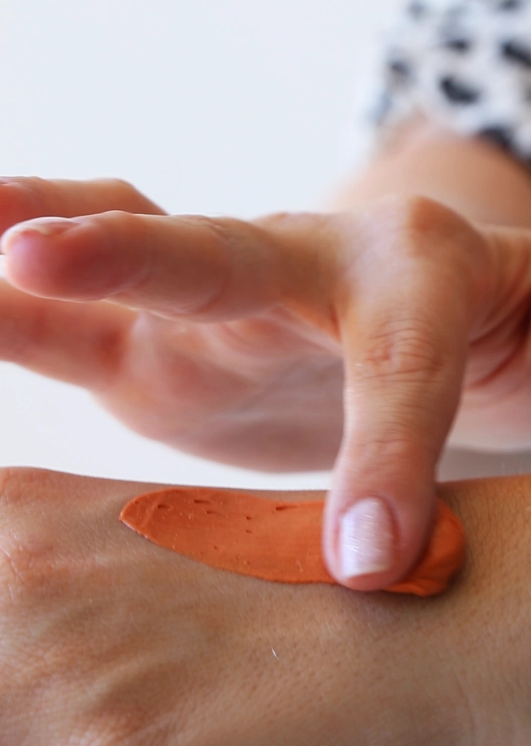 Mineral Clay Mask Gallery Image 4