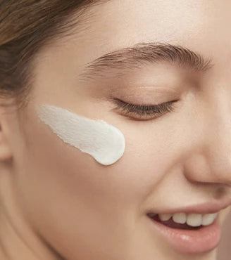 Naobay Origin Day Cream Application