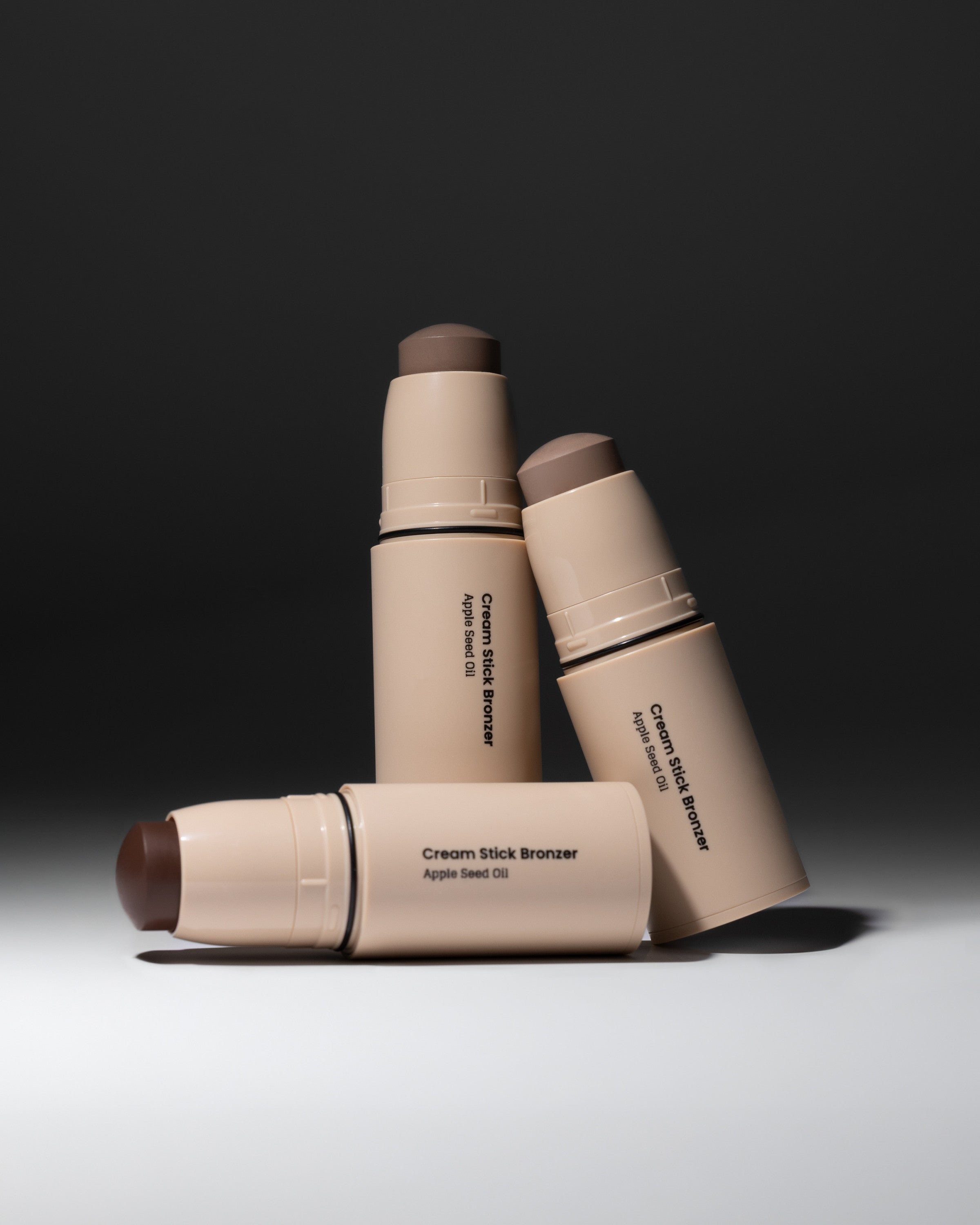 INGLOT სახის კანის ბრონზერი სტიკის ფორმატში