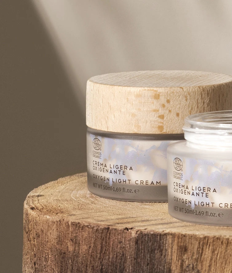 Context of Detox Oxygenating Light Cream