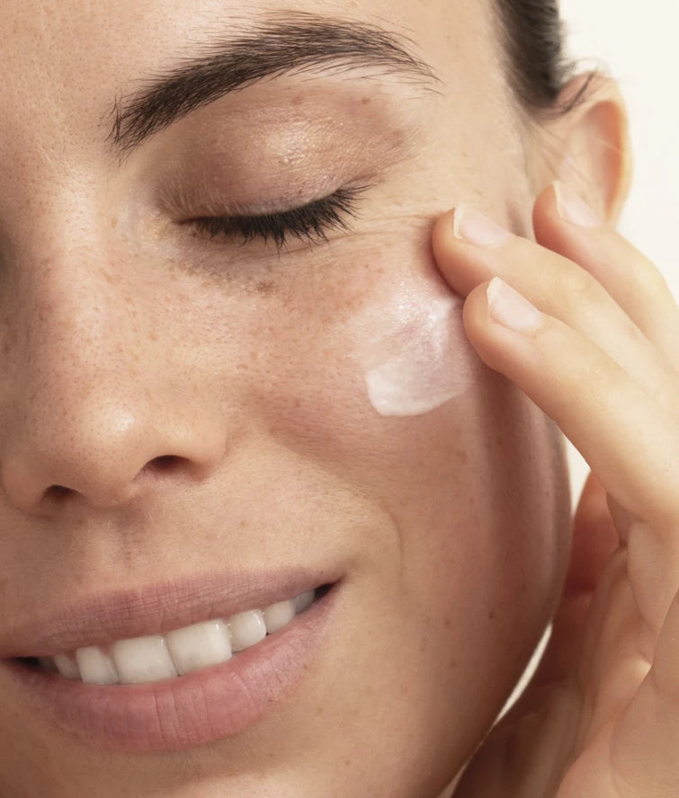 Naobay Recovery Serum Application